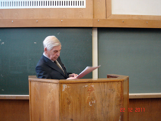 Валентин Евгеньевич Хализев
